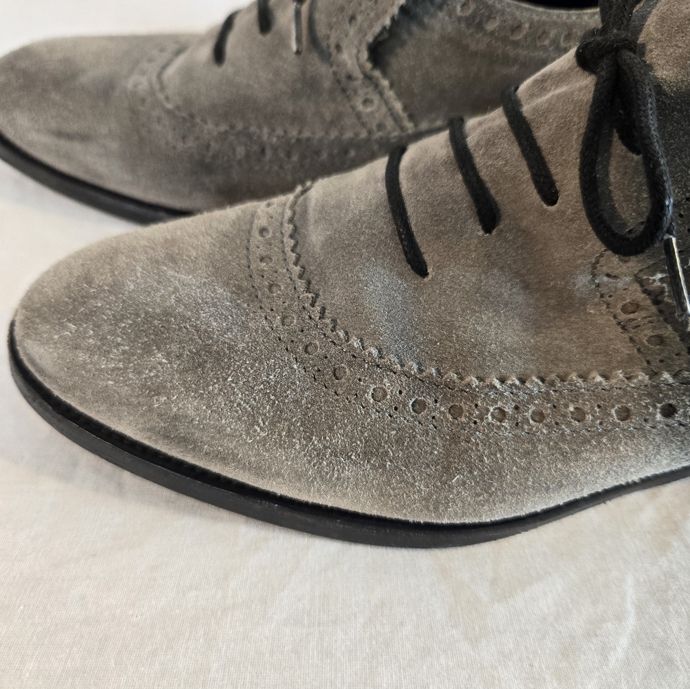 Balenciaga Women's Size 39 Gray Suede Shoes - Picture 4 of 10